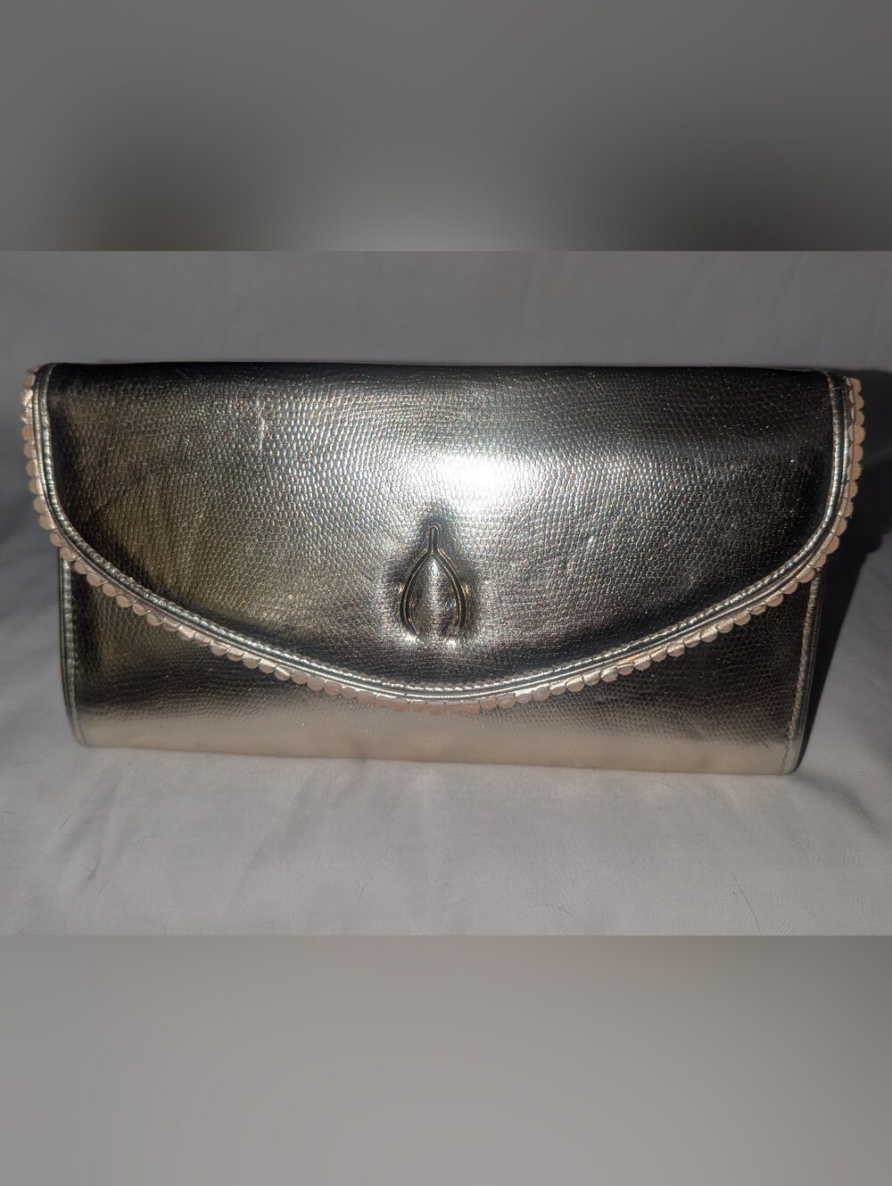 Lilly Pulitzer Metallic Gold Lizard Embossed Wish Bone Scalloped Envelope Clutch